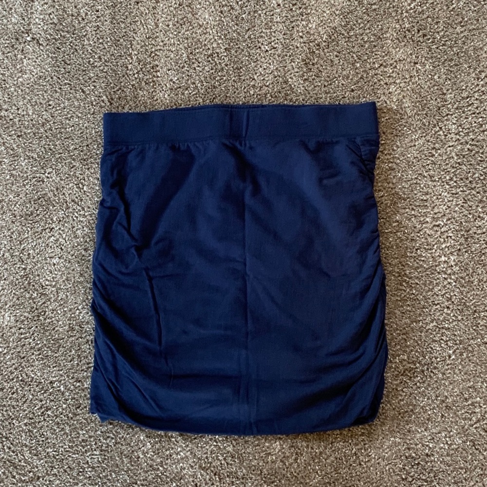 Hatley Navy Skirt. XL